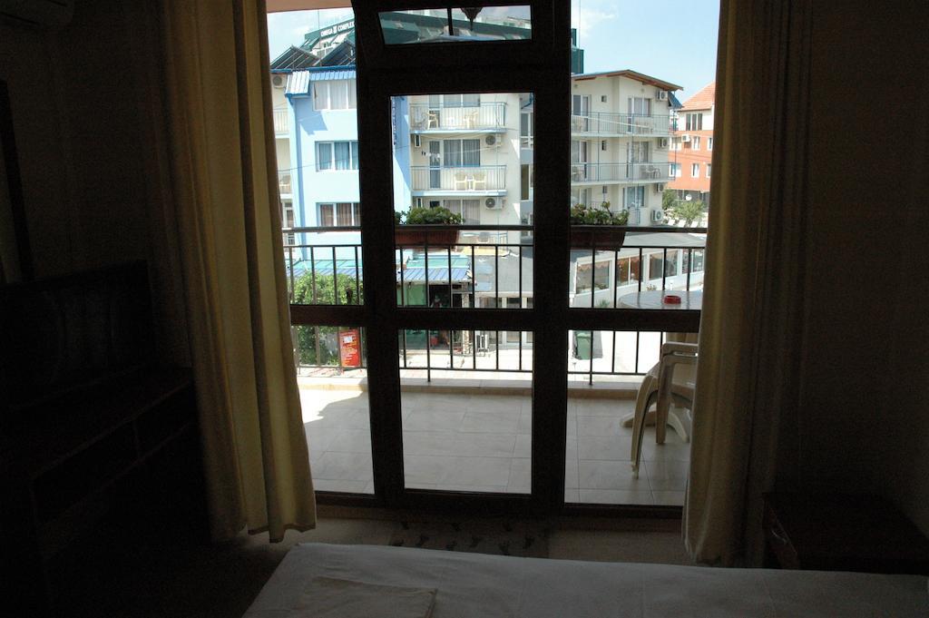 Terra Guest House Ravda Pokoj fotografie